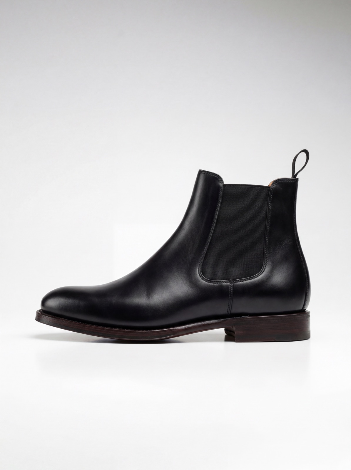 Chelsea boot — profile
